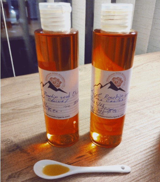 cold press Rosehip seed Oil / Rosa Canina / 